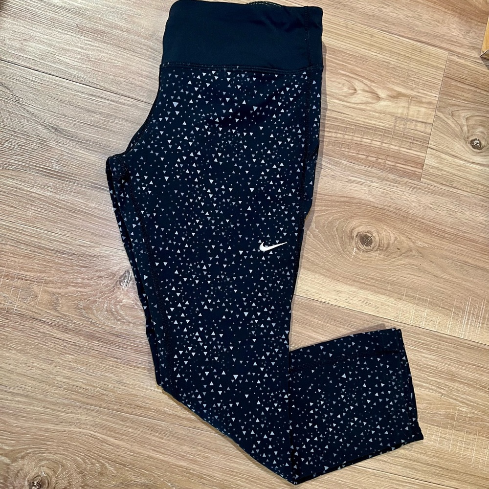 Nike Dri-Fit pattern leggings